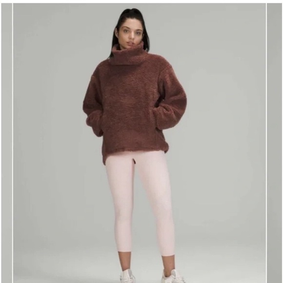 Lululemon Warmth Sherpa Fleece Long Pullover – Brown – Size 4 – great condition - Picture 5 of 8